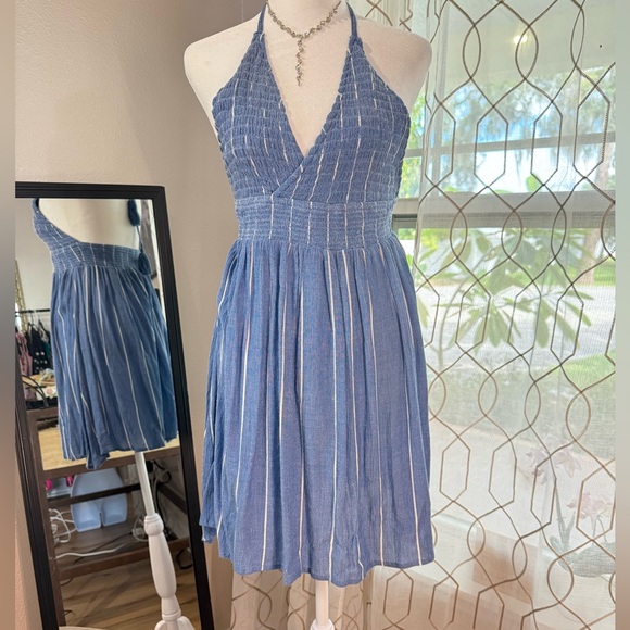 O'Neill Dress Womens Small Blue Striped Halter Smocked Bodice Tassel Tie Summer - Picture 1 of 7